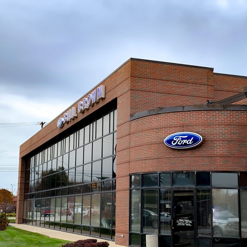 Outside view of Bill Brown Ford in Livonia, MI